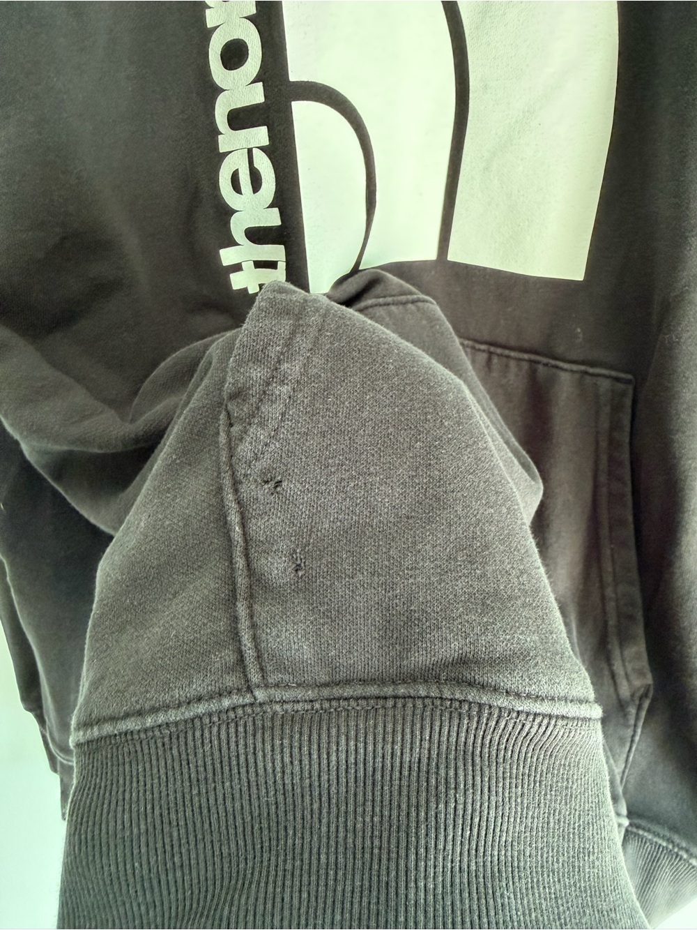The North Face Black Hoodie with Logo. Men’s XXL - Picture 4 of 4